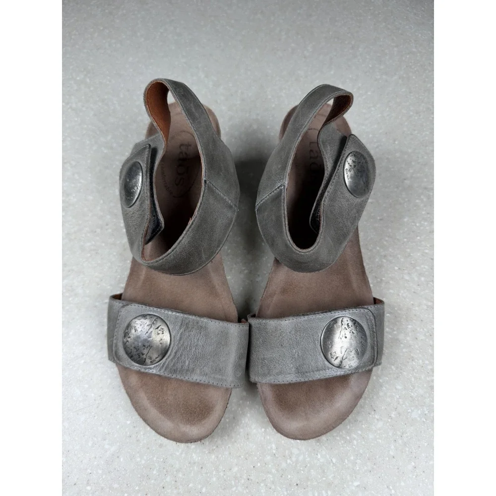 Taos Women Sandal Carousel‎ Size EU 37/US 6-6.5 Gray Leather Wedge Heel Shoe